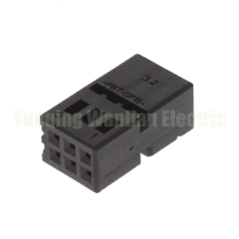 6 Pin 1-1534121-5 1534120-1 Tekanan Ban Mobil Alarm Wire Harness Connector untuk Pintu Mengbalik Penutup Belakang