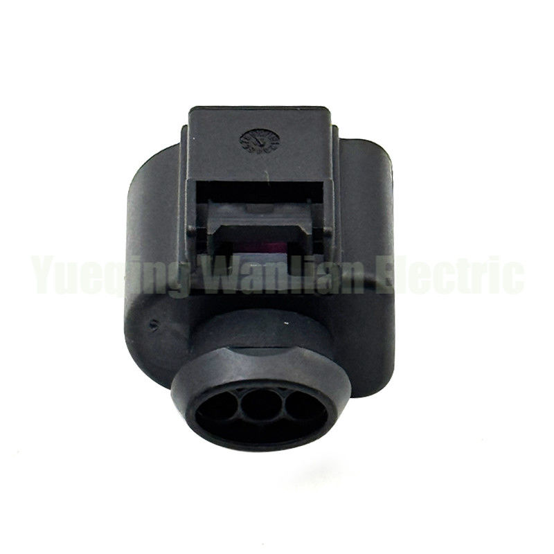 3 Pin 8K0973703 Kompresor AC Pressure Switch Intake Pressure Sensor Connector