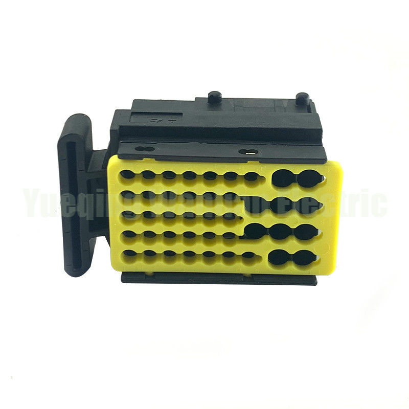 42 Pin 936421-2 Konektor ECU Mobil Listrik Hitam Wanita Waterproof Disegel Soket